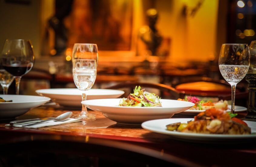Atención al cliente en restaurantes: 6 claves para fidelizar y hacer que tus clientes vuelvan
